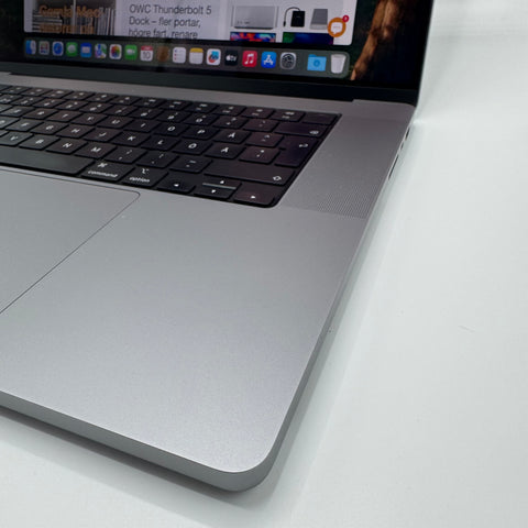 Begagnad - MacBook Pro MacBook Pro (16-inch, 2021, M1 Max) Begagnad Dator Begagnad - MacBook Pro MacBook Pro | M1 Max | 64 GB | 2 TB