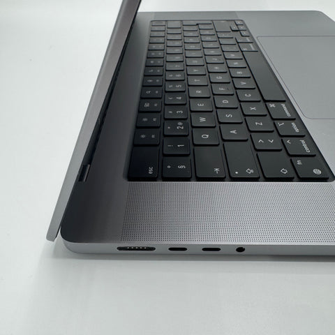 Begagnad - MacBook Pro MacBook Pro (16-inch, 2021, M1 Max) Begagnad Dator Begagnad - MacBook Pro MacBook Pro | M1 Max | 64 GB | 2 TB