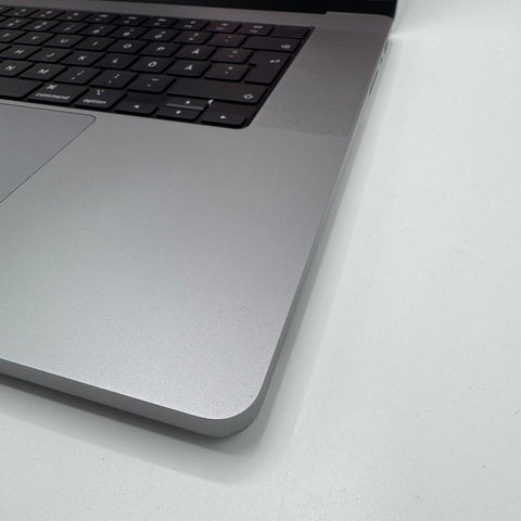 Begagnad - MacBook Pro MacBook Pro (16-inch, 2021) Begagnad Dator Begagnad MacBook Pro M1
