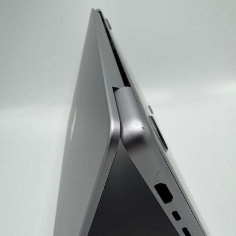 Begagnad - MacBook Pro MacBook Pro (16-inch, 2021) Begagnad Dator Begagnad MacBook Pro M1