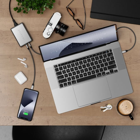 Satechi 100W GaN PD-reseladdare med dubbla USB-C och USB-A-uttag
