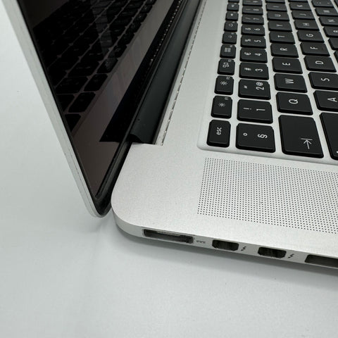 Begagnad - MacBook Pro 15" (mitten 2014)