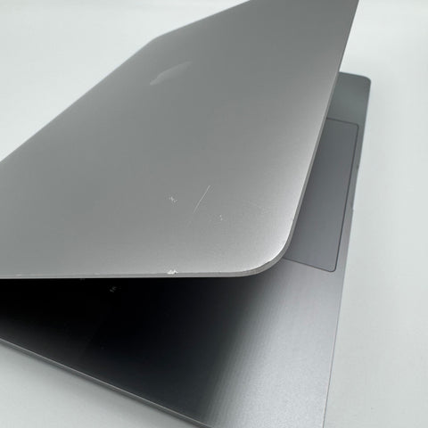 Begagnad - MacBook Pro (15-inch, 2018) Begagnad Dator Begagnad - Begagnad - MacBook Pro (15-inch, 2018)