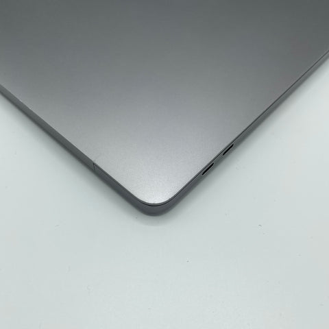MacBook Pro (15-tums, 2017) en kraftfull prestanda, en kristallklar skärm