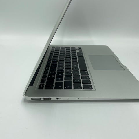 Begagnad - MacBook Air (13-inch, Early 2015) Begagnad Dator Begagnad - MacBook Air (13-inch, Early 2015) - Begagnad MacBook Air